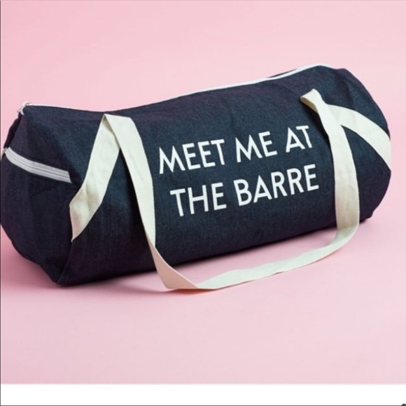 🌺 MEET ME AT THE BARRE Private Party gym bag - Picture 2 of 7